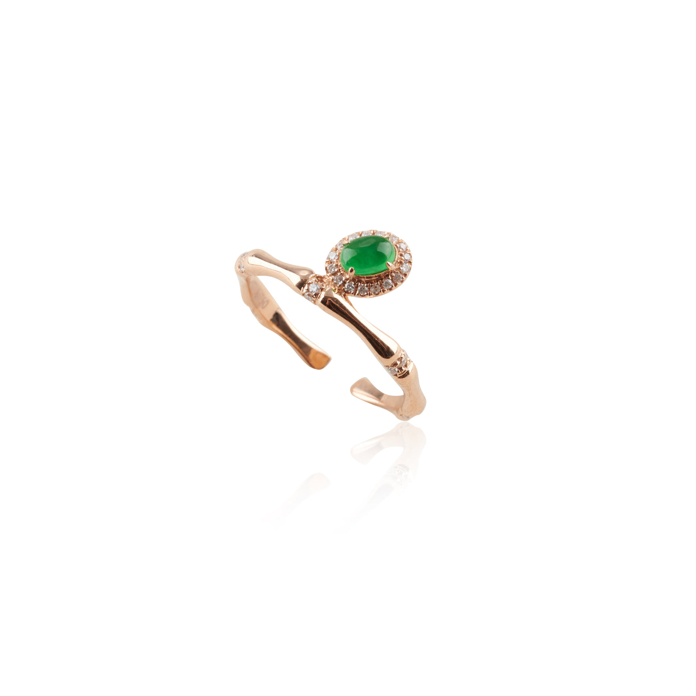 Jadeite Cabochon ring in 18k yellow gold with diamond