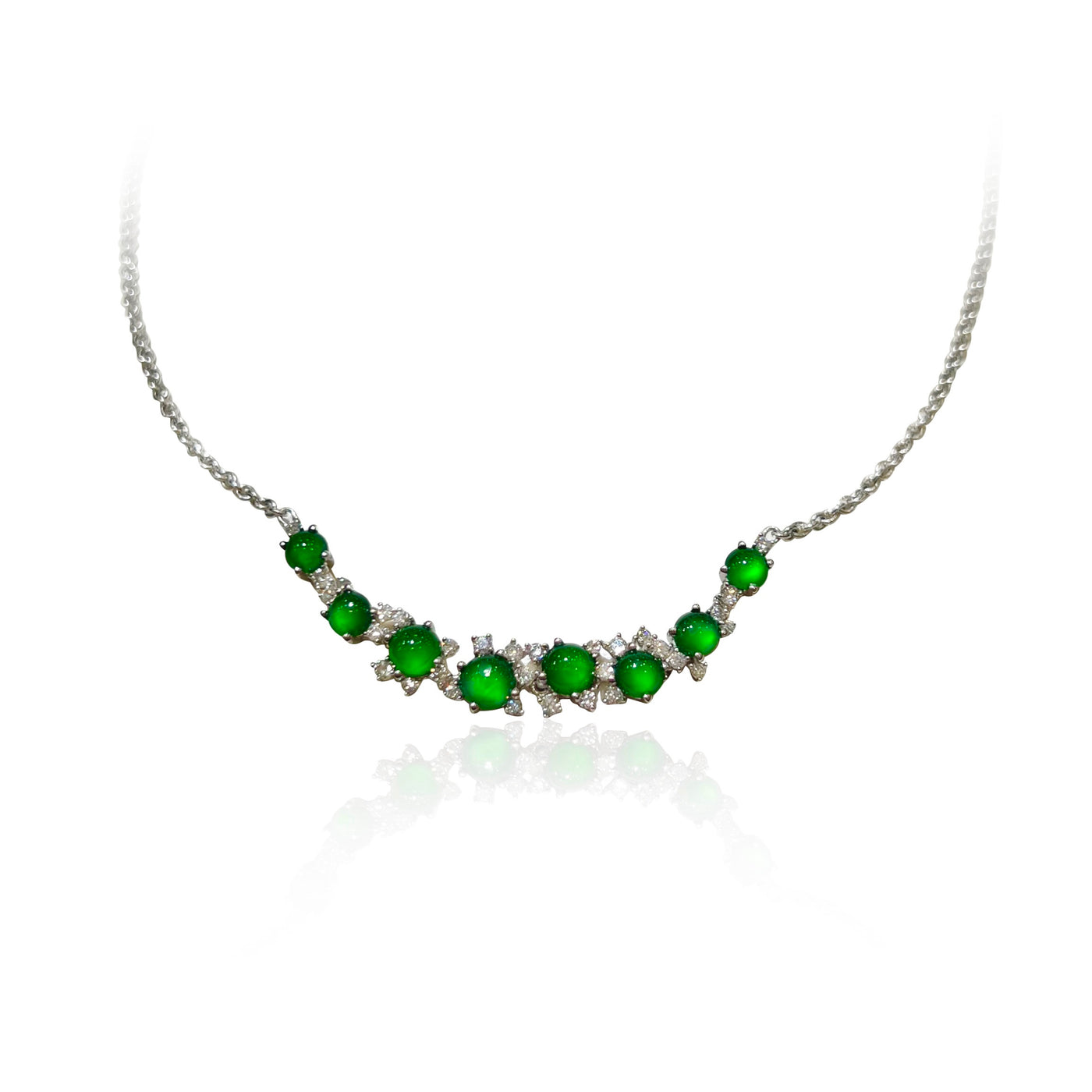 Smiley Jadeite necklace in 18K white gold and diamonds
