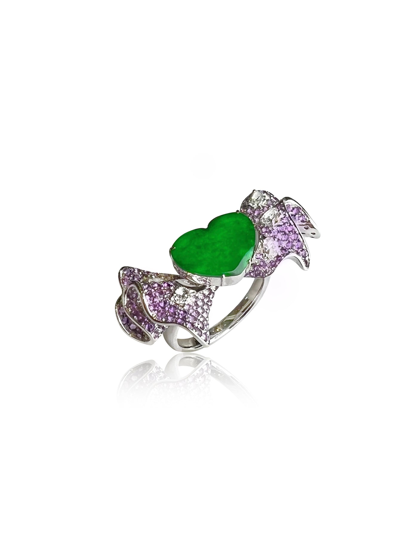 18K WHITE GOLD HEART SHAPE JADEITE RING WITH DIAMOND AND SAPPHIRE