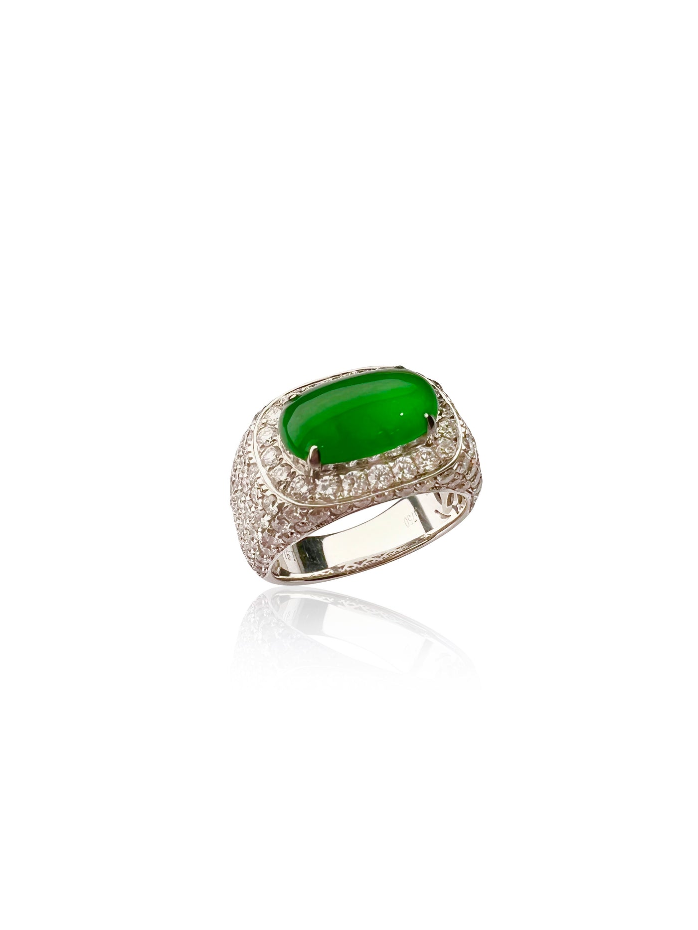 Jadeite Cabochon Ring in 18K White Gold With Diamonds